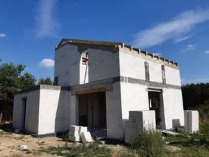 dom z użytkowym poddaszem, dachem dwuspadowym i garażem 100 m2 Poznań 12