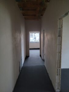 dom parterowy z dachem dwuspadowym i garażem 140 m2 Poznań 19