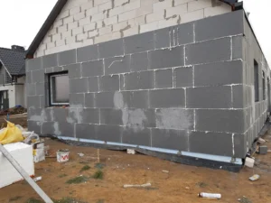 dom parterowy z dachem dwuspadowym i garażem 80 m2 Poznań 22