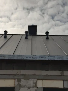 dom parterowy z dachem dwuspadowym i garażem 80 m2 Poznań 15