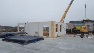 dom szkieletowy parterowy z dachem dwuspadowym i garażem 170 m2 Poznań 3