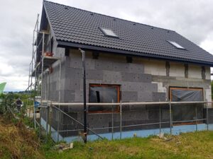 dom z poddaszem użytkowym i dachem dwuspadowym ponad 110 m2 Kraków