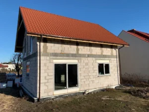 dom z użytkowym poddaszem i dachem dwuspadowym 120 m2 Poznań