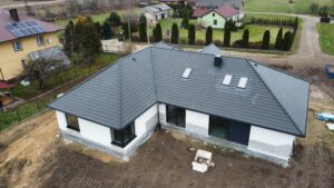 dom z poddaszem użytkowym, dachem kopertowym i garażem 320 m2 Warszawa 22