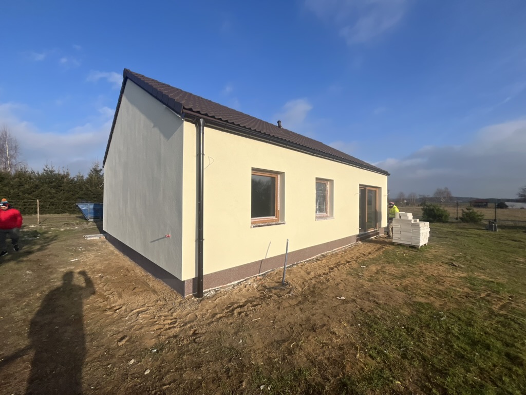 73DDBEC4-02E8-4490-8A11-20CB4CA19BD8_1_105_c