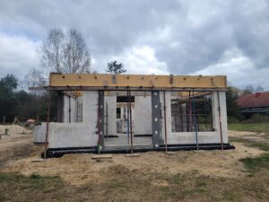 dom parterowy z dachem dwuspadowym 110 m2 Poznań 9