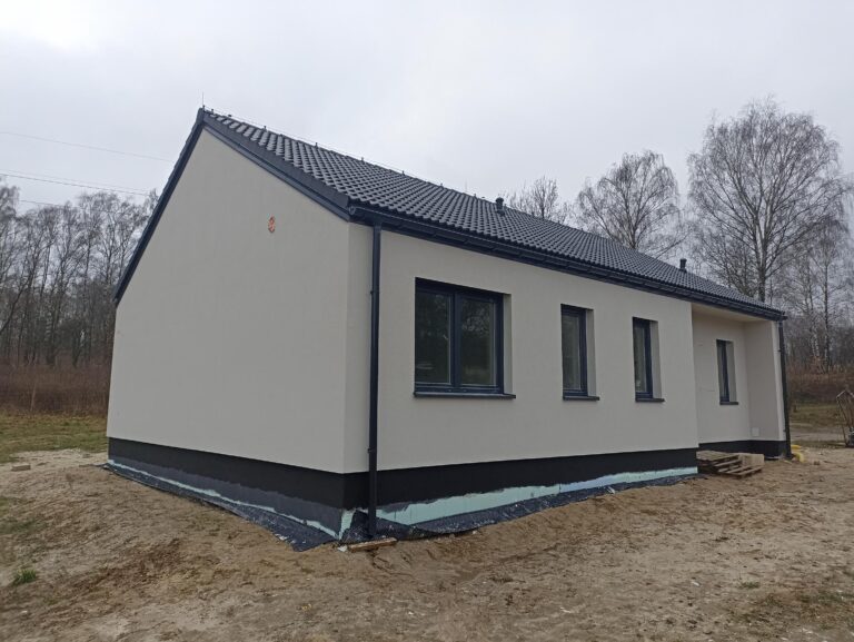 Domy energooszczędne Łódź - dom parterowy z dachem dwuspadowym