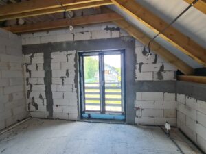 dom z użytkowym poddaszem, dachem dwuspadowym i garażem 110 m2 Warszawa 12