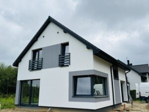 dom z użytkowym poddaszem, dachem dwuspadowym i garażem 110 m2 Warszawa 24